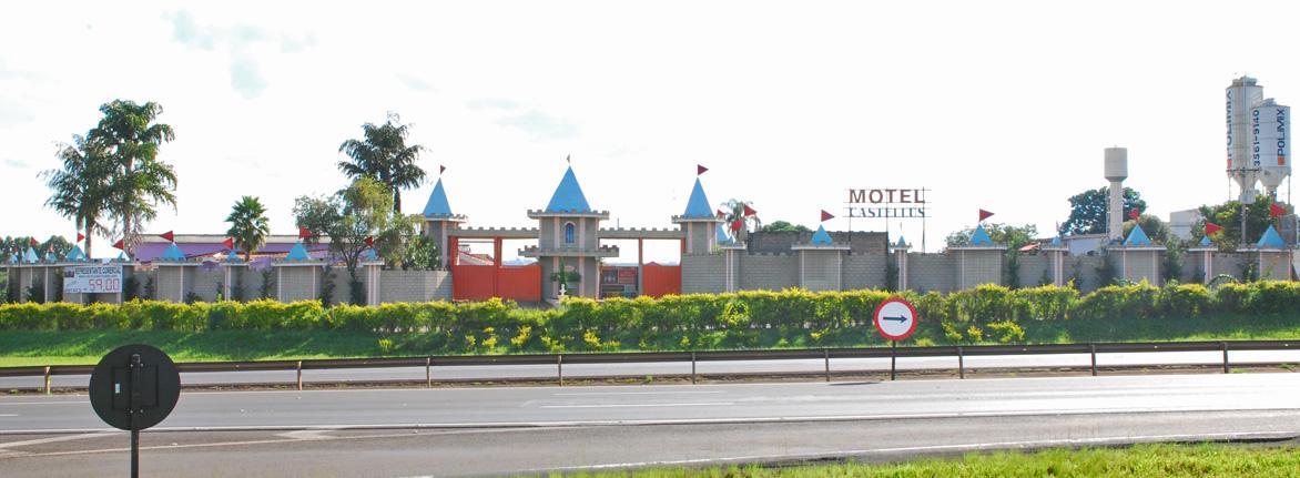 Castellu'S (Adults Only) Hotell Pirassununga Exteriör bild